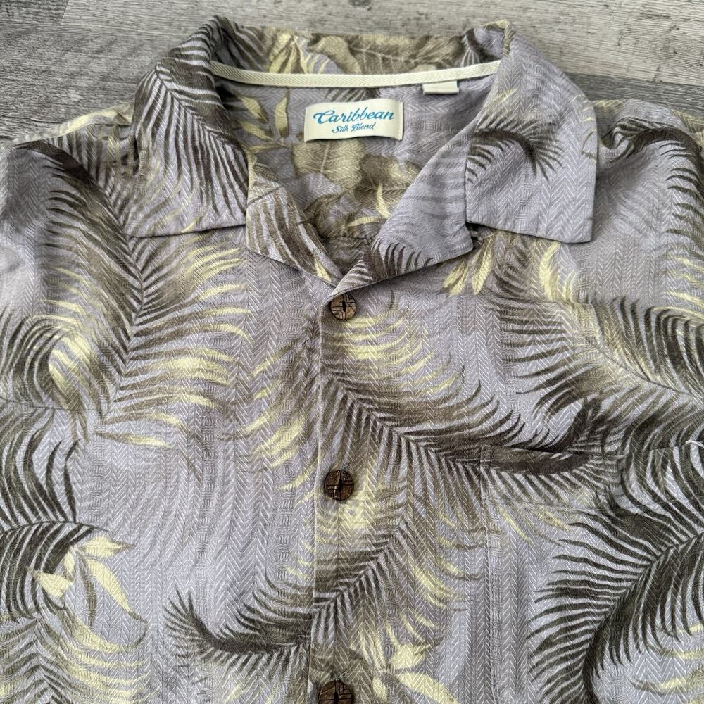 Caribbean Hawaiian Shirt Mens Sz Large Gray / Green Silk Blend Floral Button-Up